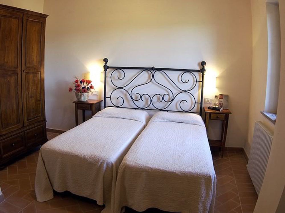 Agriturismo Castagna Alta Valfabbrica Ngoại thất bức ảnh